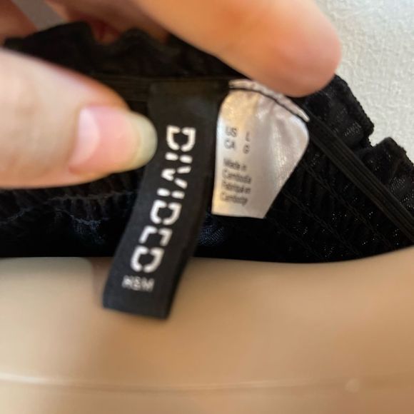 H&M cropped off shoulder long sleeve large - Picture 4 of 4